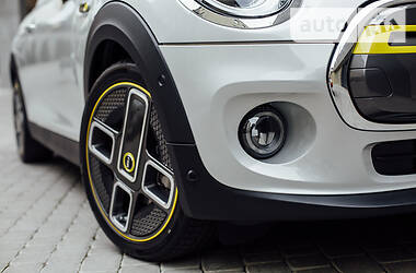 Хетчбек MINI Hatch 2020 в 