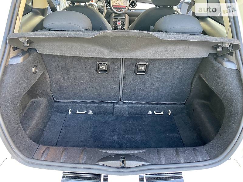 Хетчбек MINI Hatch 2013 в Києві фото 24 Хетчбек MINI Hatch 2013 в Києві