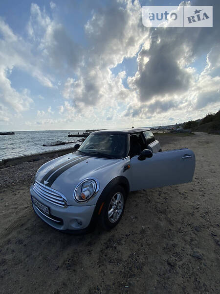 Хэтчбек MINI Hatch 2011 в Одессе