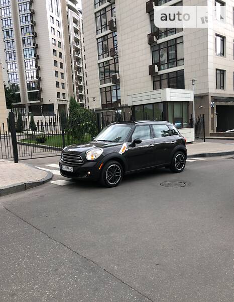 Хэтчбек MINI Hatch 2015 в Киеве