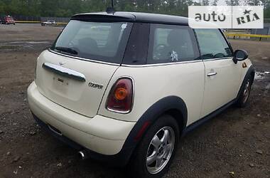 Хэтчбек MINI Hatch 2007 в Киеве