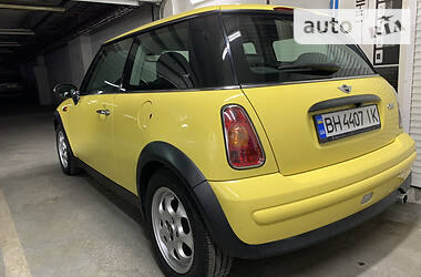 Хэтчбек MINI Hatch 2002 в Одессе