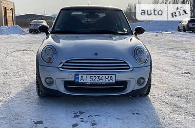 Хэтчбек MINI Hatch 2011 в 
