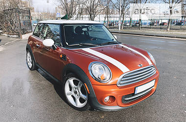 Хэтчбек MINI Hatch 2011 в Киеве