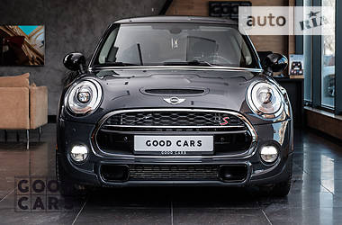 Купе MINI Hatch 2017 в 