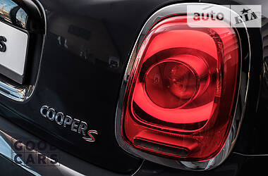 Купе MINI Hatch 2017 в 