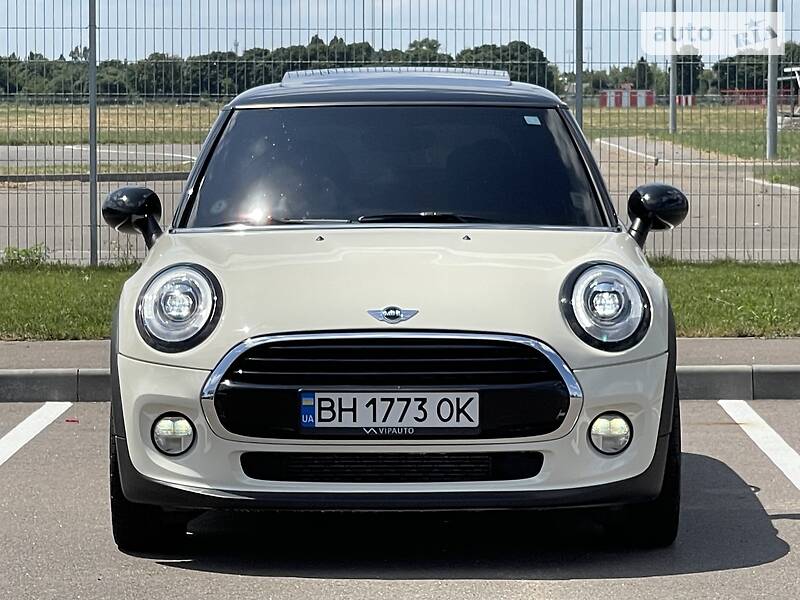 Хэтчбек MINI Hatch 2017 в Одессе