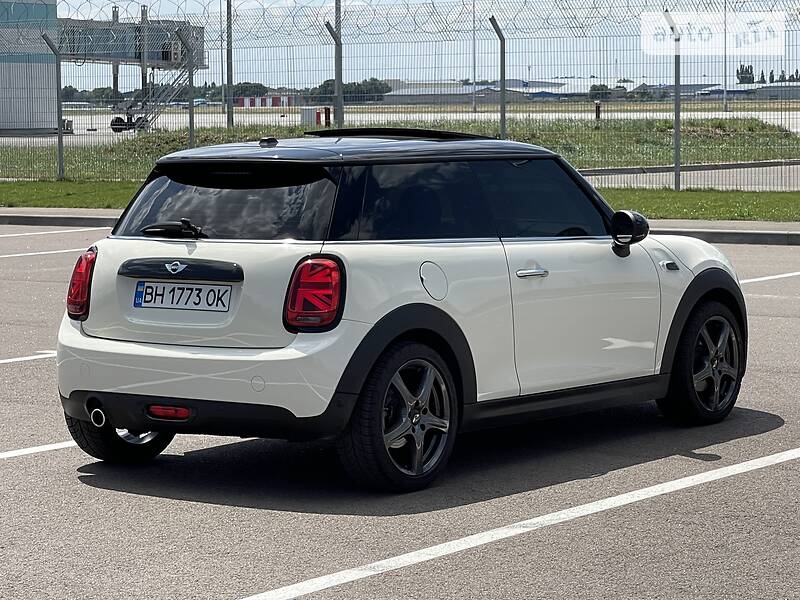 Хэтчбек MINI Hatch 2017 в Одессе
