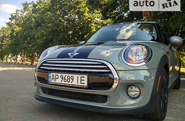 Хетчбек MINI Hatch 2015 в Запоріжжі