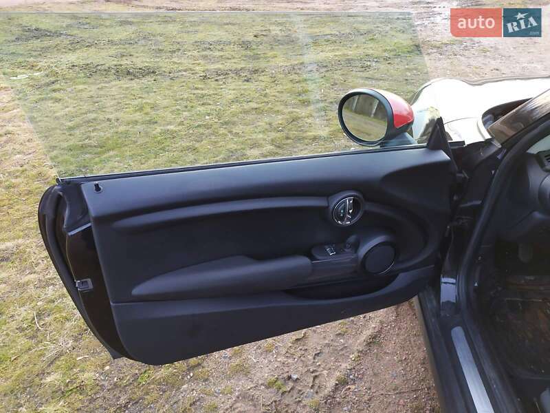 Хетчбек MINI Hatch 2018 в Києві