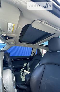 Хэтчбек MINI Hatch 2016 в Ивано-Франковске