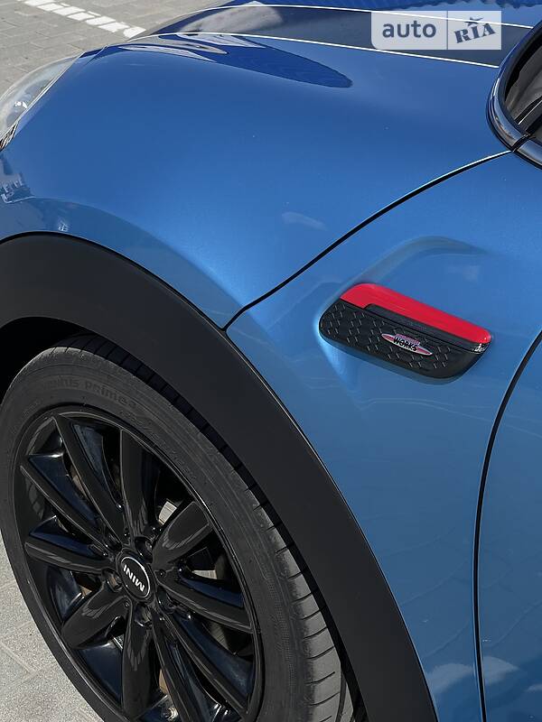 Хэтчбек MINI Hatch 2016 в Ивано-Франковске