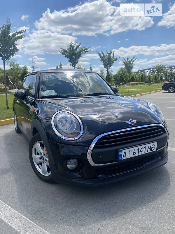 Хэтчбек MINI Hatch 2016 в Ирпене