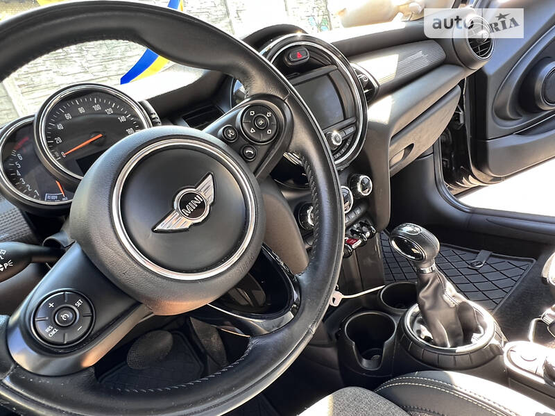 Хэтчбек MINI Hatch 2016 в Ирпене