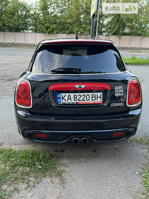 Хетчбек MINI Hatch 2014 в Києві