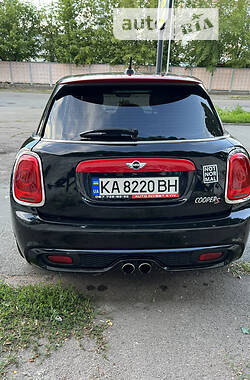 Хетчбек MINI Hatch 2014 в 