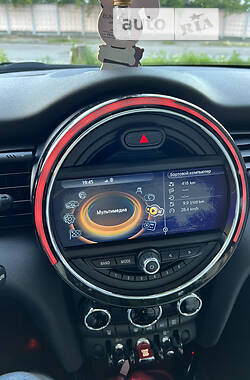 Хетчбек MINI Hatch 2014 в 