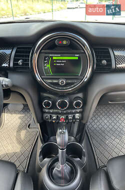 Хетчбек MINI Hatch 2019 в 