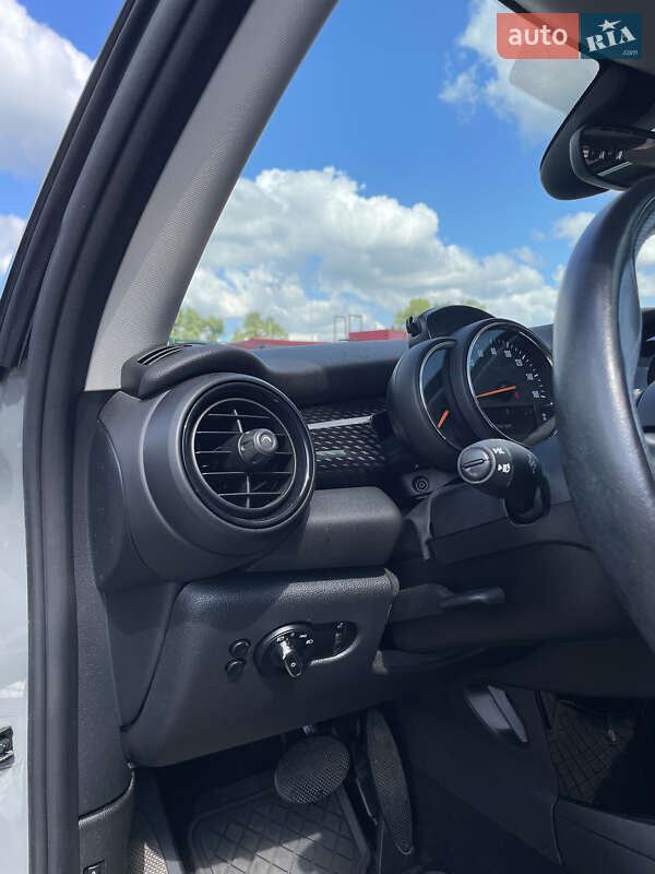 Хетчбек MINI Hatch 2019 в Києві фото 21 Хетчбек MINI Hatch 2019 в Києві