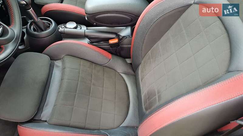 Хетчбек MINI Hatch 2018 в Києві