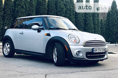 Хэтчбек MINI Hatch 2010 в 