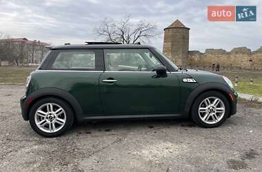 Хетчбек MINI Hatch 2011 в 