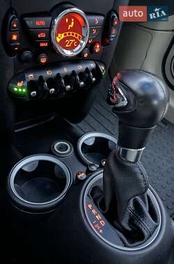 Хетчбек MINI Hatch 2011 в 