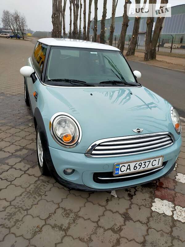 Хэтчбек MINI Hatch 2012 в 