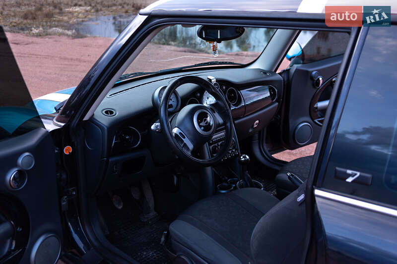 Хетчбек MINI Hatch 2006 в Житомирі фото 4 Хетчбек MINI Hatch 2006 в Житомирі