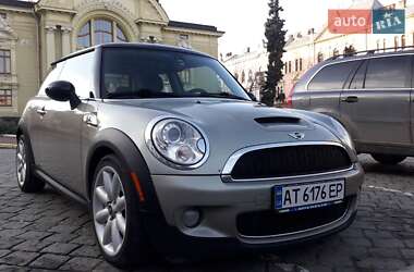 Седан MINI Hatch 2008 в Черновцах