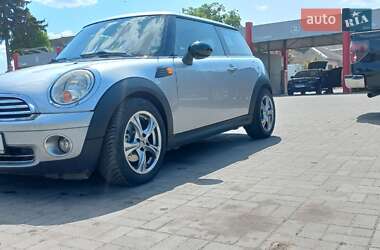 Хетчбек MINI Hatch 2007 в Дубні