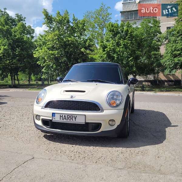 Хэтчбек MINI Hatch 2011 в Одессе