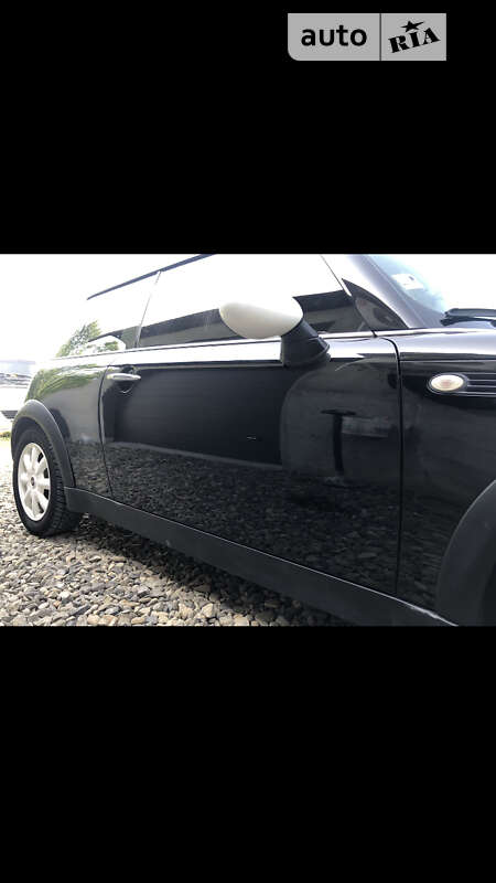 Купе MINI Hatch 2001 в Снятині