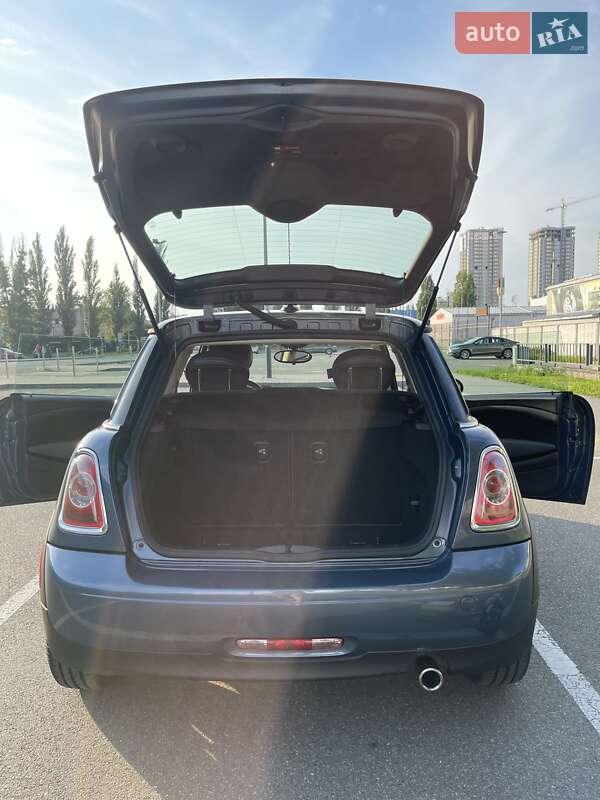 Седан MINI Hatch 2011 в Києві