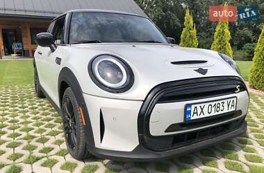 Купе MINI Hatch 2021 в Киеве