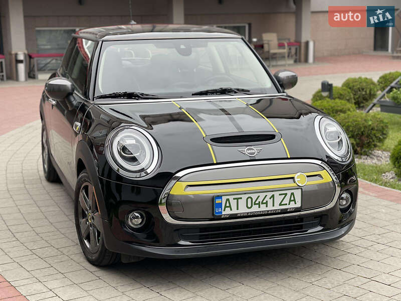 Хетчбек MINI Hatch 2020 в Івано-Франківську