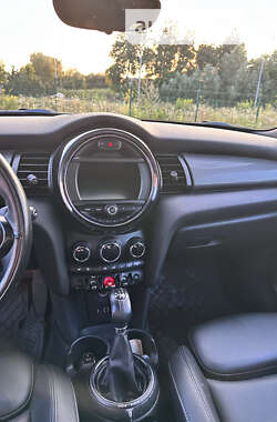 Хетчбек MINI Hatch 2014 в 