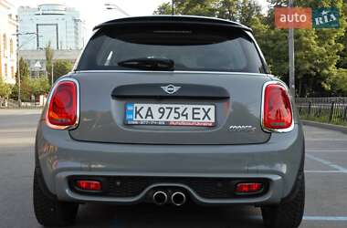 Хэтчбек MINI Hatch 2019 в Киеве