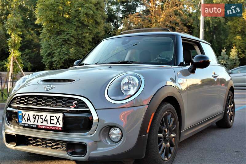 Хетчбек MINI Hatch 2019 в 