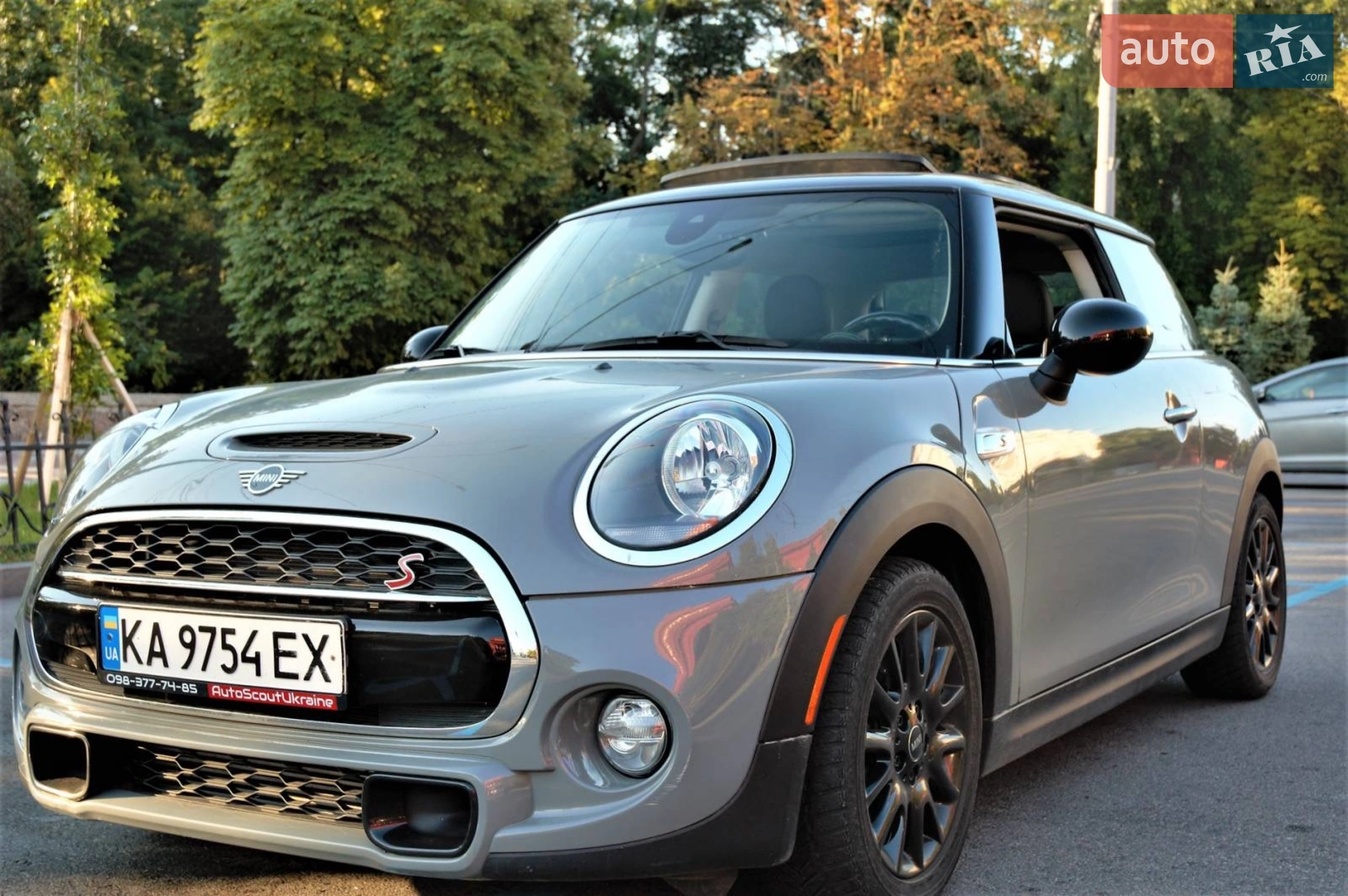 MINI Hatch 2019