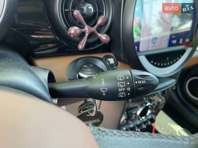 Седан MINI Hatch 2011 в Кам'янському