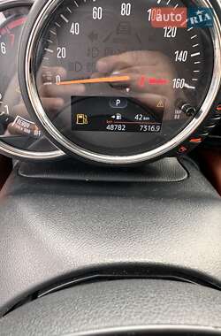Седан MINI Hatch 2017 в Львове
