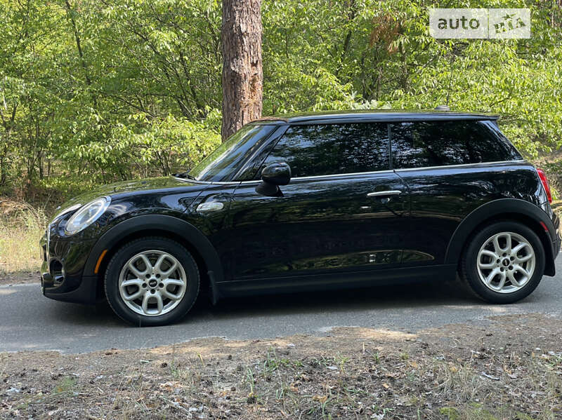 Седан MINI Hatch 2015 в Києві