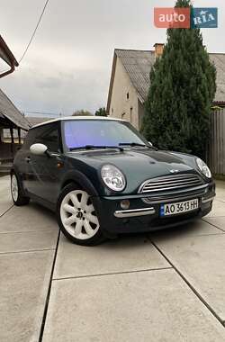 Хэтчбек MINI Hatch 2003 в Хусте