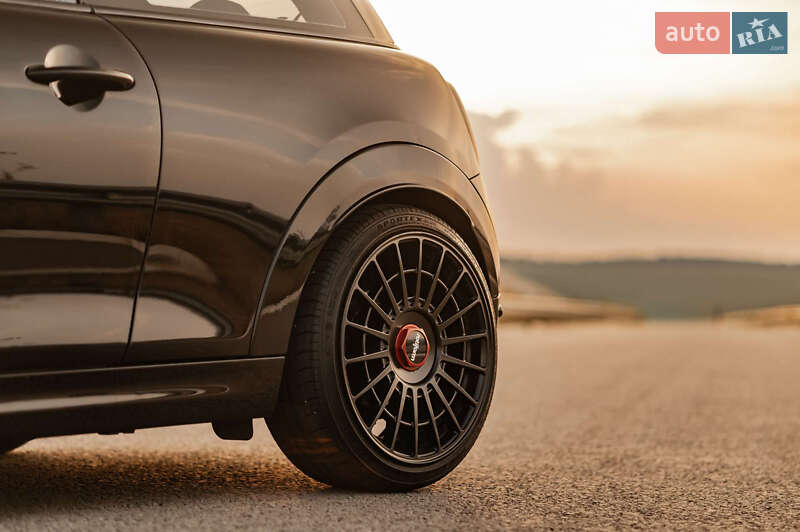 Хетчбек MINI Hatch 2015 в Рівному