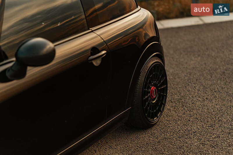 Хетчбек MINI Hatch 2015 в Рівному