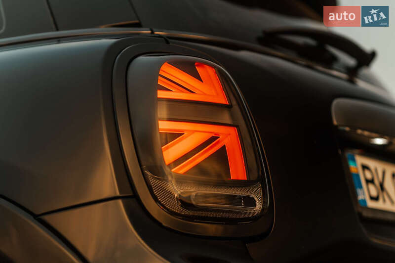 Хетчбек MINI Hatch 2015 в Рівному