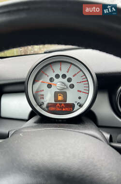 Хэтчбек MINI Hatch 2010 в Теребовле