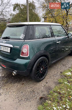 Хэтчбек MINI Hatch 2010 в Теребовле