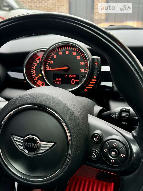 Хетчбек MINI Hatch 2016 в Дніпрі